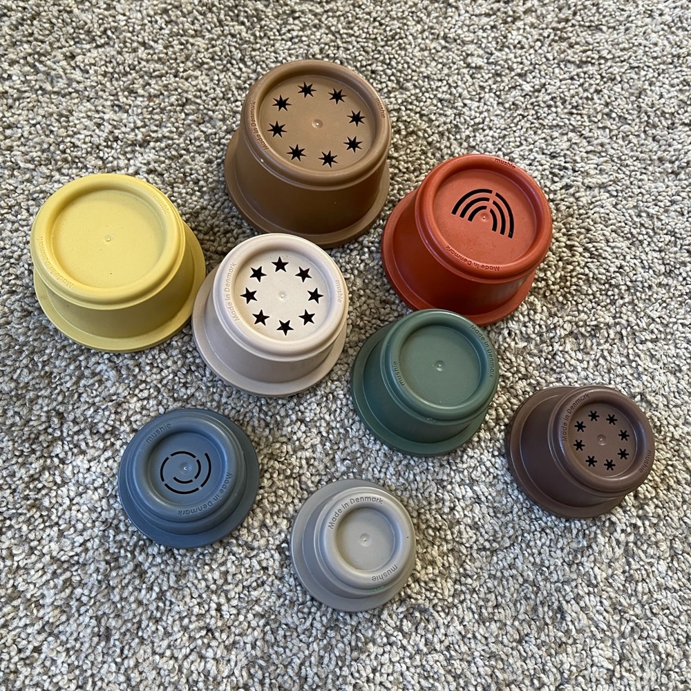 Mushie stacking cups